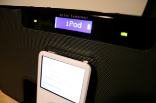 Illustration for article titled iPod Dock Bracket, Kensington SX3000R Vs. Altec Lansing iM600